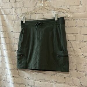 Athleta Olive Green Nylon Stretch Zip Cargo Skort Drawstring Shorts Skirt, SZ 4